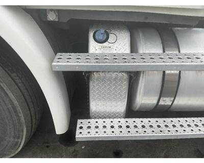 Freightliner Cascadia 113 DEF Tank for a Freightliner CASCADIA