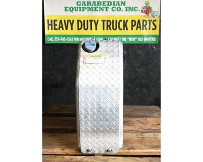 Freightliner Cascadia 113 DEF Tank