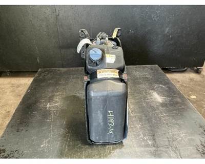 Freightliner Cascadia 116 DEF Tank