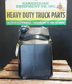 Freightliner Cascadia 125 DEF Tank