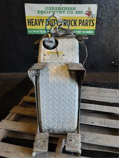 Freightliner Cascadia 125 DEF Tank