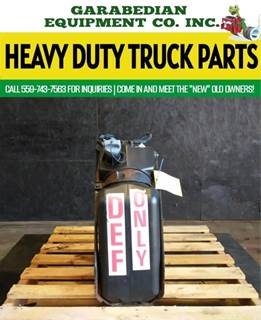 Freightliner Cascadia 125 DEF Tank