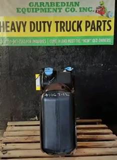 Freightliner Cascadia 125 DEF Tank