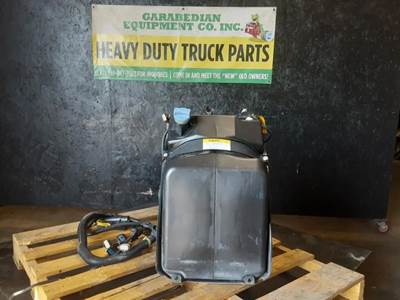 Freightliner Cascadia 125 DEF Tank