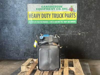 Freightliner Cascadia 125 DEF Tank