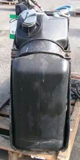 Freightliner Cascadia 125 DEF Tank