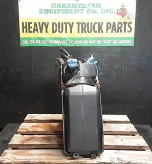 Freightliner Cascadia 125 DEF Tank