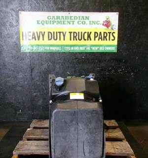 Freightliner Cascadia 125 DEF Tank