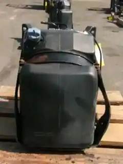 Freightliner Cascadia 125 DEF Tank