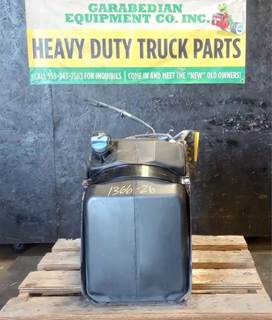 Freightliner Cascadia 125 DEF Tank