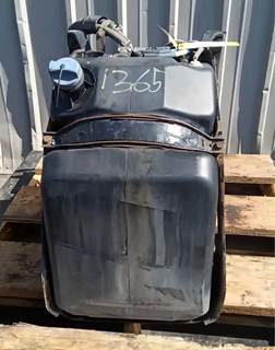 Freightliner Cascadia 125 DEF Tank