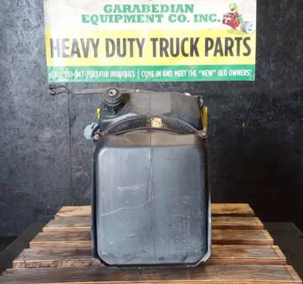 Freightliner Cascadia 125 DEF Tank