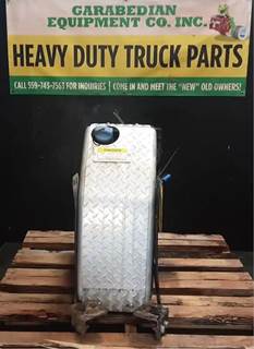 Freightliner Cascadia 125 DEF Tank