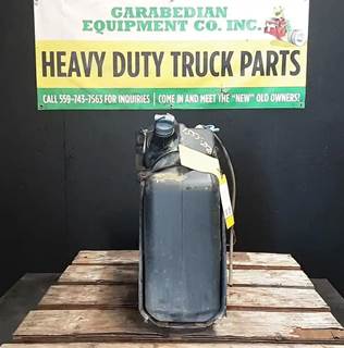 Freightliner Cascadia 125 DEF Tank