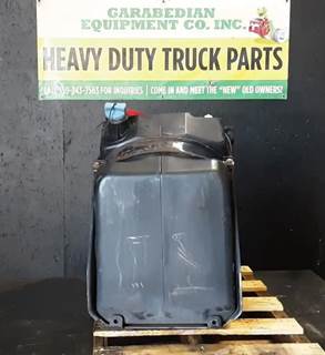 Freightliner Cascadia 125 DEF Tank