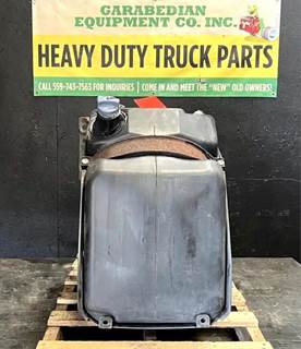 Freightliner Cascadia 125 DEF Tank