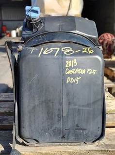 Freightliner Cascadia 125 DEF Tank