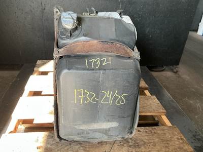 Freightliner Cascadia 125 DEF Tank