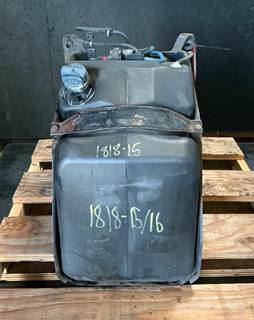 Freightliner Cascadia 125 DEF Tank