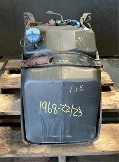 Freightliner Cascadia 125 DEF Tank