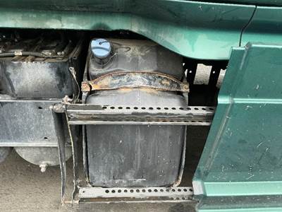 Freightliner Cascadia 125 DEF Tank for a Freightliner CASCADIA