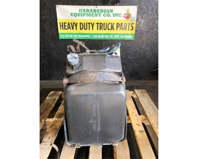 Freightliner Cascadia 125 DEF Tank