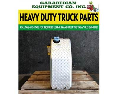 Freightliner Cascadia 125 DEF Tank