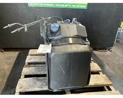 Freightliner Cascadia 125 DEF Tank