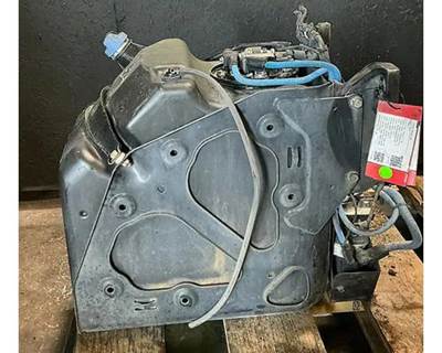 Freightliner Cascadia 125 DEF Tank