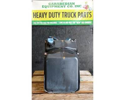 Freightliner Cascadia 125 DEF Tank