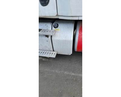 Freightliner Cascadia 125 DEF Tank