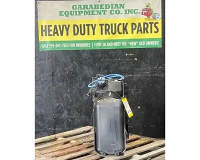 Freightliner Cascadia 125 DEF Tank