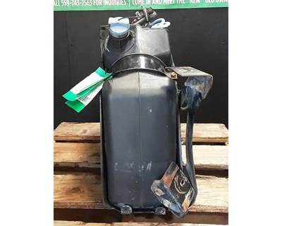 Freightliner Cascadia 125 DEF Tank