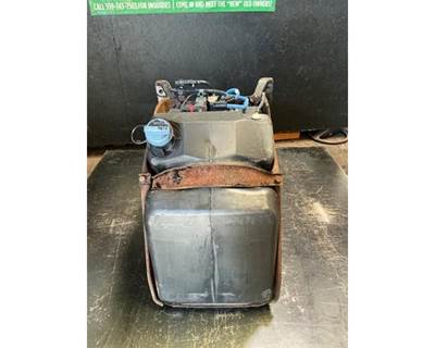 Freightliner Cascadia 125 DEF Tank