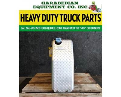 Freightliner Cascadia 125 DEF Tank