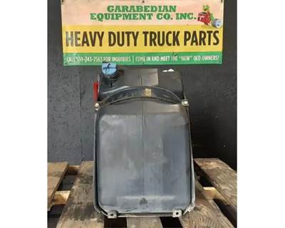 Freightliner Cascadia 125 DEF Tank