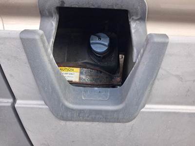 Freightliner Cascadia 126 DEF Tank for a Freightliner CASCADIA