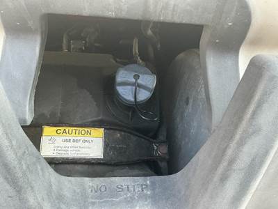 Freightliner Cascadia 126 DEF Tank for a Freightliner CASCADIA