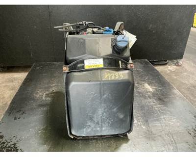 Freightliner Cascadia 126 DEF Tank