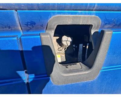 Freightliner Cascadia 126 DEF Tank