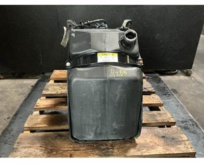 Freightliner Cascadia 126 DEF Tank