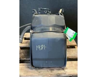 Freightliner Cascadia 126 DEF Tank