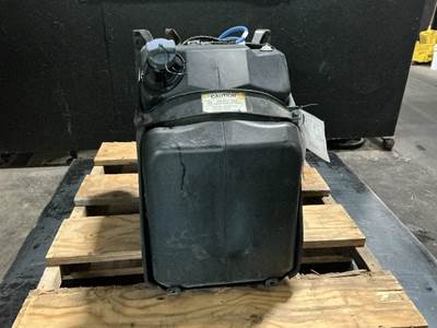 Freightliner Cascadia DEF Tank