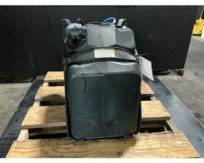 Freightliner Cascadia DEF Tank