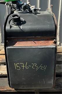 International LT625 DEF Tank