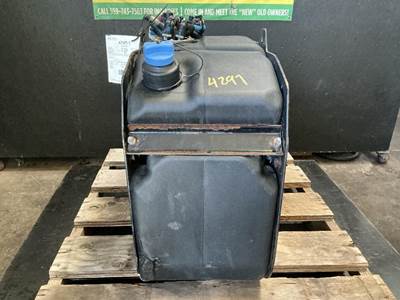 International LT625 DEF Tank