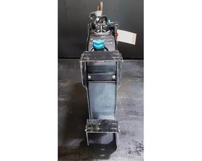 International LT625 DEF Tank