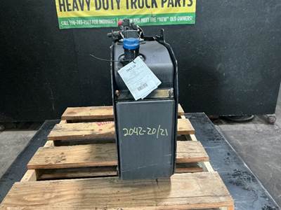 International RH613 DEF Tank