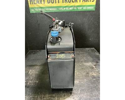 International RH613 DEF Tank