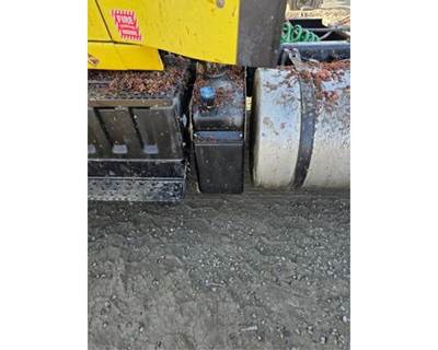 International RH613 DEF Tank